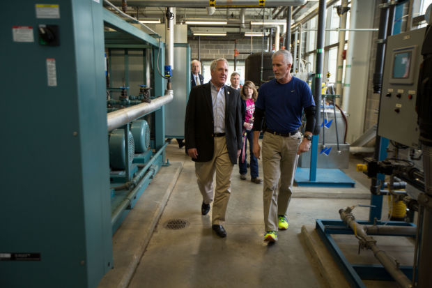 Shimkus tours Renewable Energy Center